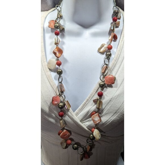 Vintage Mermaidcore Metal, Stone, And Pink Shell Chip Beaded Necklace - Picture 2 of 7